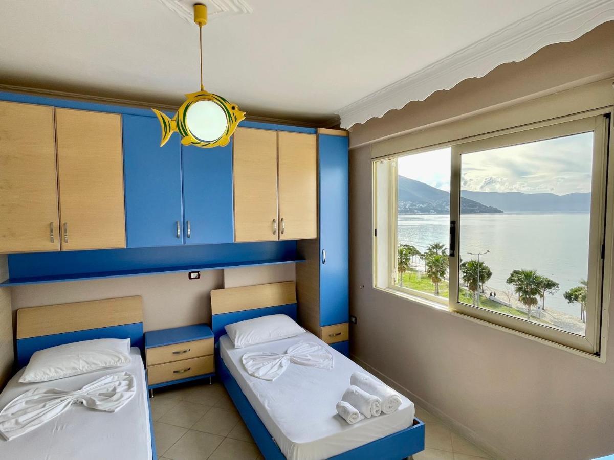 Sea View Apartment Vlorë Esterno foto